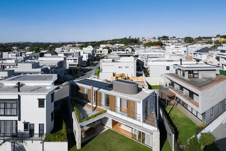 Sustentabilidade e economia: casas brasileiras que usam energia solar 7 GAZETA MERCANTIL Sustentabilidade E Economia: Casas Brasileiras Que Usam Energia Solar - Imagem 7 De 14