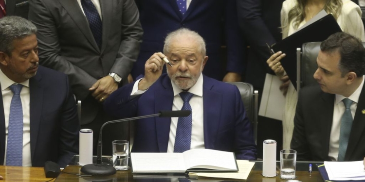 Com Sinais Positivos Na Economia Lula Pode Adiar Reforma Ministerial Gazeta Mercantil