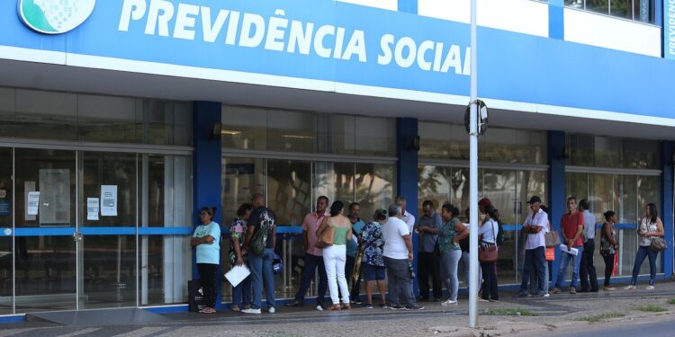 Governo Retoma Bônus De Produtividade A Servidores Para Reduzir Fila Do Inss | Brasil