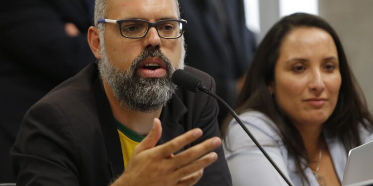 Allan Dos Santos Vira Réu Por Ameaçar Barroso