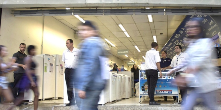 Casas Bahia Faz Uma Volta Ao Passado Para Tentar Mudar Gazeta Mercantil