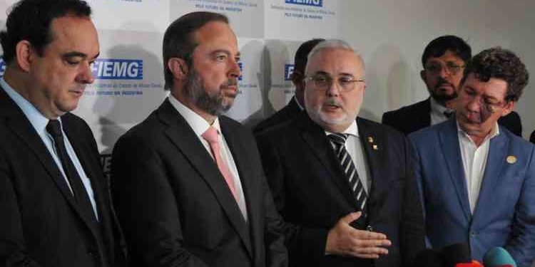Ministro De Minas E Energia, Alexandre Silveira, E Presidente Da Petrobras, Jean Paul Prates