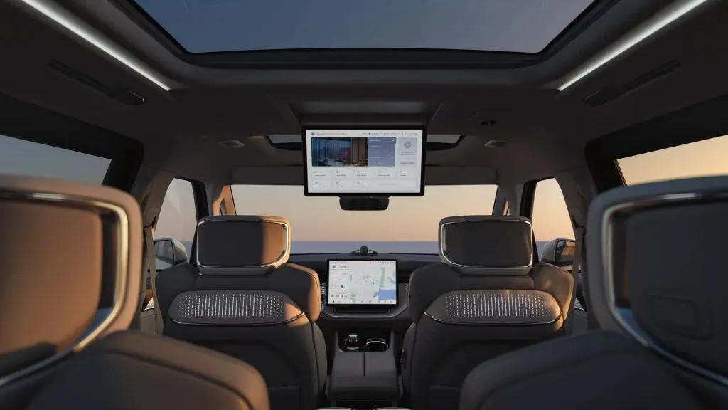 Volvo Apresenta Minivan Elétrica EM90 com Tecnologia de Silêncio e Performance de Ponta 4 GAZETA MERCANTIL Volvo Apresenta Minivan Elétrica Em90 Com Tecnologia De Silêncio E Performance De Ponta - Gazeta Mercantil - Destaque