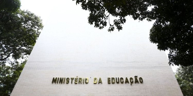 Ministerio-Da-Educacao-Gazeta-Mercantil