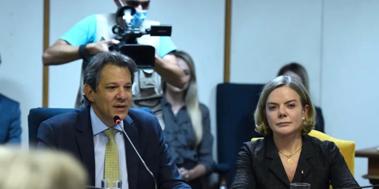 Em Racha Com Pt, Haddad Agradece Apoio De Lula À Economia