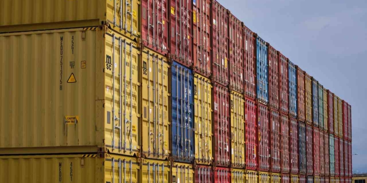 Exportacoes Da China Aumentam Mas Deflacao Persiste E Economia Entra Gazeta Mercantil