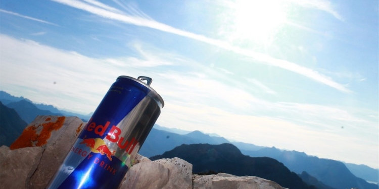 Red Bull supera marca de vendas de 10 bilhoes de GAZETA MERCANTIL