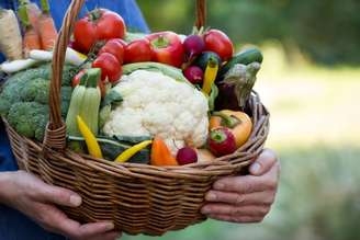 Frio faz preço dos legumes subir 15,1% e pressiona alimentação no Brasil 4 GAZETA MERCANTIL Frio Faz Preço Dos Legumes Subir 15,1% E Pressiona Alimentação No Brasil - Gazeta Mercantil