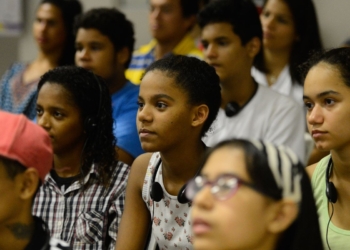 Jovens Que Não Trabalham Nem Estudam- Gazeta Mercantil