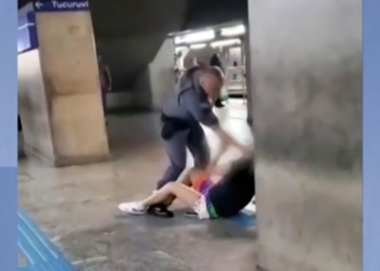 Mulher Agredida Por Policial Em Metrô De Sâo Paulo - Gazeta Mercantil