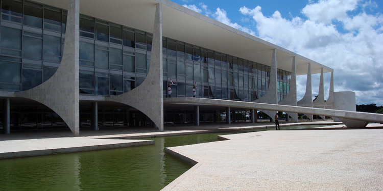 Palacio do Planalto - Gazeta Mercantil 1