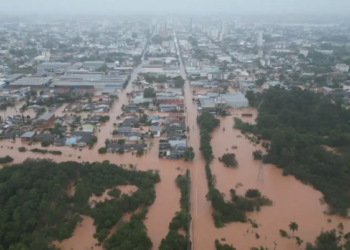 Chuvas No Rio Garande Do Sul - Gazeta Mercantil