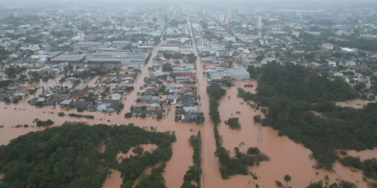 Chuvas No Rio Garande Do Sul - Gazeta Mercantil