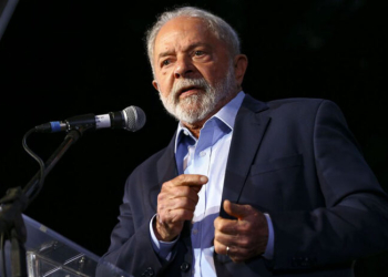 Lula passa por cirurgia - Gazeta Mercantil