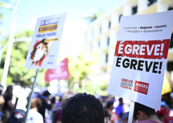 Fim Da Greve Dos Professores Universitários - Gazeta Mercantil