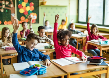 Diferenca Escolas Brasil Estados Unidos - Gazeta Mercantil