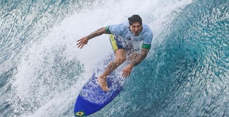 Brasil Lidera Circuito Mundial De Surfe Com Medina E Luana Silva No Topo - Gazeta Mercantil