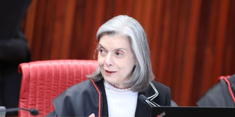 Ministra Carmen Lúcia - Gazeta Mercantil