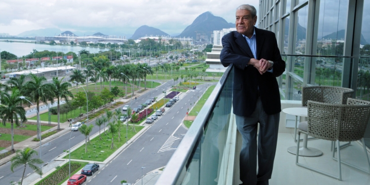 Carlos Carvalho Dono Da Construtora Carvalho Hosken Pioneira Na Barra Scaled Gazeta Mercantil