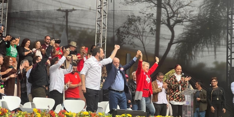 Comício Boulos - Gazeta Mercantil