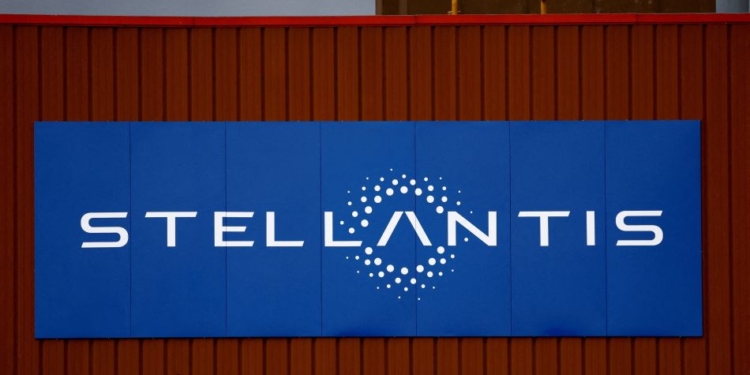 Stellantis Em Busca De Novo Ceo - Gazeta Mercantil