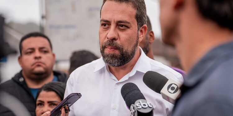 Boulos Segue Na Liderança Em São Paulo - Gazeta Mercantil