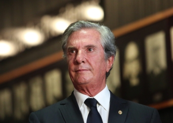 Fernando Collor - Gazeta Mercantil - Política