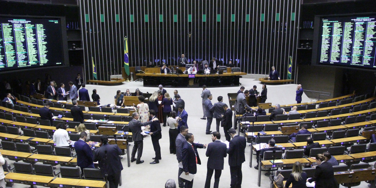 Anistia a armas castracao quimica internacoes compulsorias entenda projetos aprovados GAZETA MERCANTIL