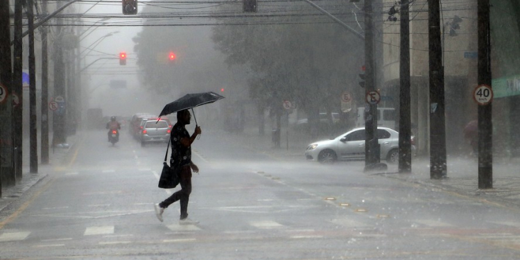 Previsão de chuva forte no Sudeste - Gazeta Mercantil