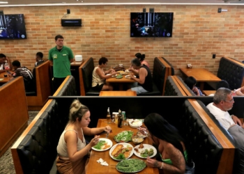 Vendas Em Bares E Restaurantes Crescem 0,4% Em Julho, Mas Inflação Ainda Preocupa O Setor - Gazeta Mercantil