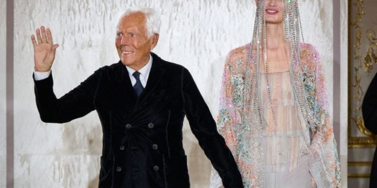 Giorgio Armani em Milão: última coleção confirmada e experiência de R$ 600 mil no Armani Hotel 1 GAZETA MERCANTIL Giorgio Armani Em Milão: Última Coleção Confirmada E Experiência De R$ 600 Mil No Armani Hotel - Gazeta Mercantil - Moda