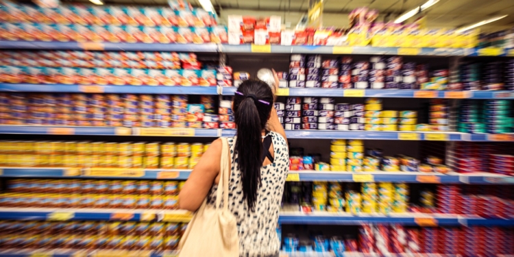 Comércio Varejista Cai 0,3% E Acumula Quinta Queda Em Seis Meses - Gazeta Mercantil