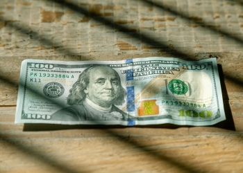Dólar - Gazeta Mercantil