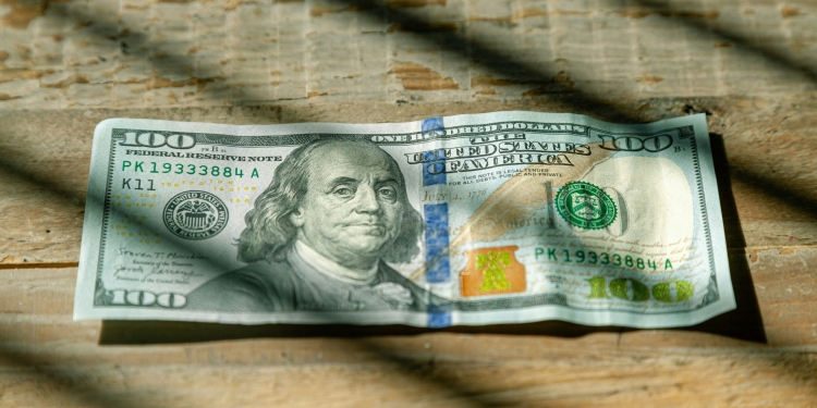 Dólar - Gazeta Mercantil