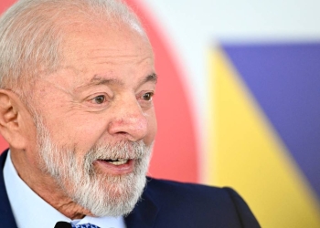 Retomada da Indústria Naval no Brasil: Lula Anuncia Investimentos e Expansão do Setor 4 GAZETA MERCANTIL Retomada Da Indústria Naval No Brasil: Lula Anuncia Investimentos E Expansão Do Setor - Gazeta Mercantil - Economia