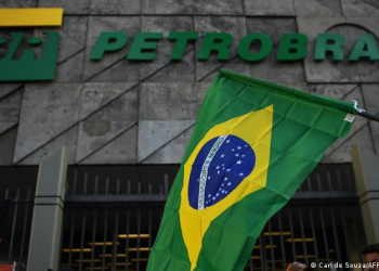 Petrobras Perde R 245 Bi De Valor Apos Prejuizo No Gazeta Mercantil