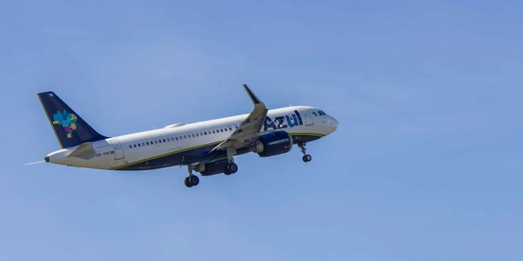 Radar Corporativo: Azul (AZUL4) Reverte Prejuízo e Registra Lucro no 4T24 1 GAZETA MERCANTIL Azul Azul4 - Gazeta Mercantil