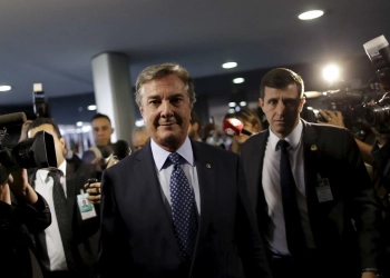 Julgamento De Fernando Collor - Gazeta Mercantil - Política