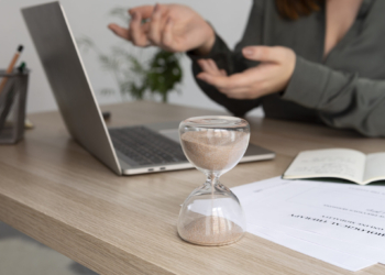 Jornada De Trabalho - Gazeta Mercantil