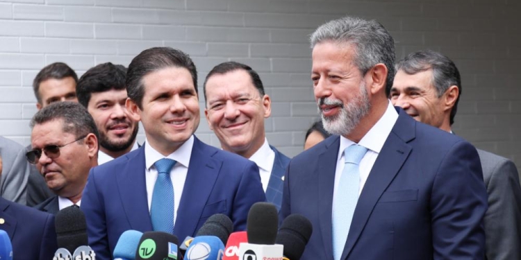 Hugo Motta E Arthur Lira Usam Quase R$ 14 Mil Cada Para Participar De Evento Privado Em Lisboa - Gazeta Mercantil - Política