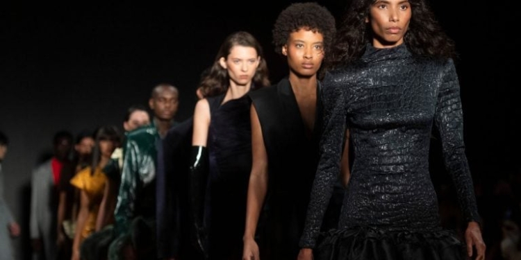 Spfw 30 Anos: Como A Moda Brasileira Conquista O Mundo E Transforma Economia E Cultura - Gazeta Mercantil - Moda