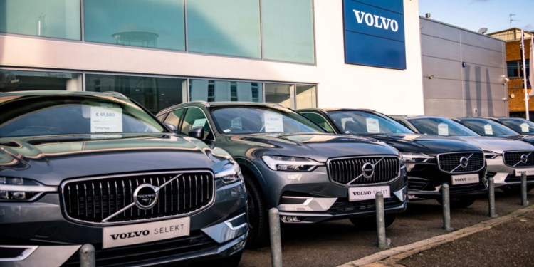 Volvo (VOLCAR3) investe R$ 2,5 bilhões no Brasil entre 2026 e 2028 para modernização e expansão 1 GAZETA MERCANTIL Volvo (Volcar3) Investe R$ 2,5 Bilhões No Brasil Entre 2026 E 2028 Para Modernização E Expansão - Gazeta Mercantil