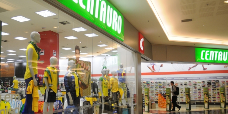 SBF (SBFG3) tem lucro de R$ 96,7 milhões no 3T25, queda de 14%, mas receita cresce com alta nas vendas da Centauro 1 GAZETA MERCANTIL Sbf (Sbfg3) Tem Lucro De R$ 96,7 Milhões No 3T25, Queda De 14%, Mas Receita Cresce Com Alta Nas Vendas Da Centauro - Gazeta Mercantil - Negócios