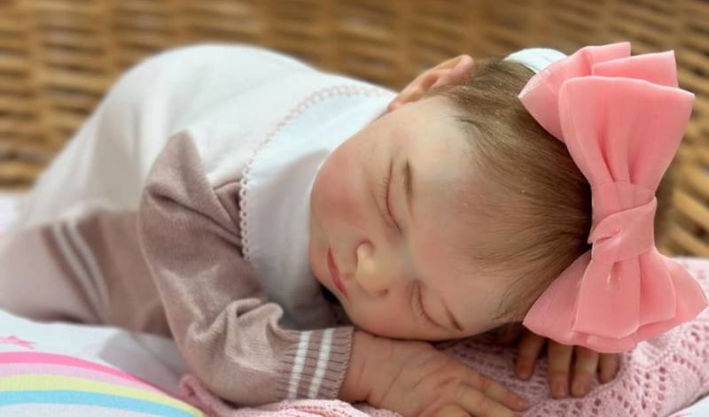 Bebê Reborn: O Fenômeno das Bonecas Hiper‑realistas, a Polêmica nas Redes e o Projeto de Lei no Congresso - Gazeta Mercantil