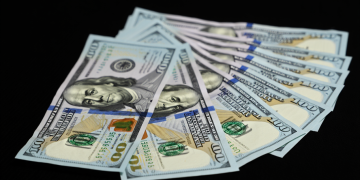 Dólar Hoje Recua Com Inflação Controlada, Tensão Sobre Iof E Expectativa Por Dados Do Caged E Eua Gm - Gazeta Mercantil