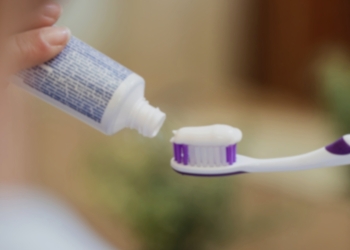 Colgate Total Clean Mint É Interditado Pela Anvisa Após Relatos De Reações Adversas - Gazeta Mercantil - Saúde