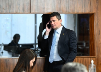 Ratinho Junior Desiste Da Corrida Presidencial Após Apoio De Moro Fortalecer Pl No Paraná - Gazeta Mercantil