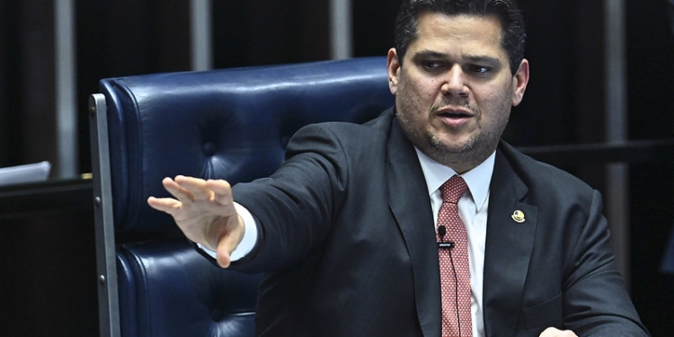 Amizade Brasil-Israel: Alcolumbre Promulga Lei Após Silêncio De Lula Gazeta Mercantil - Política