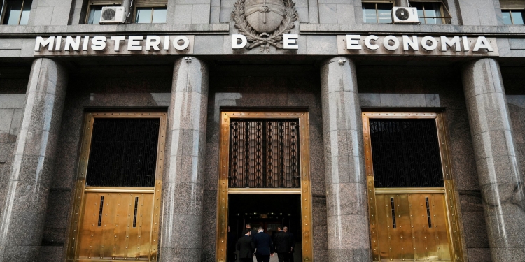 Argentina Pedirá Waiver Ao Fmi Após Não Atingir Meta De Reservas Cambiais - Gazeta Mercantil - Mundo