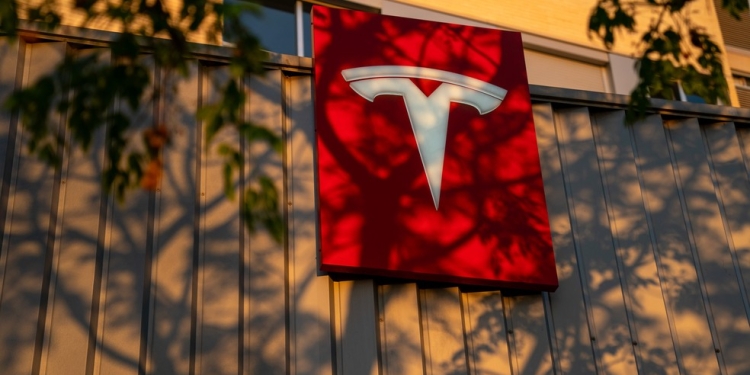 Queda Das Ações Da Tesla: Entenda Como A Crise Entre Elon Musk E Donald Trump Causou Prejuízo Recorde - Gazeta Mercantil - Business